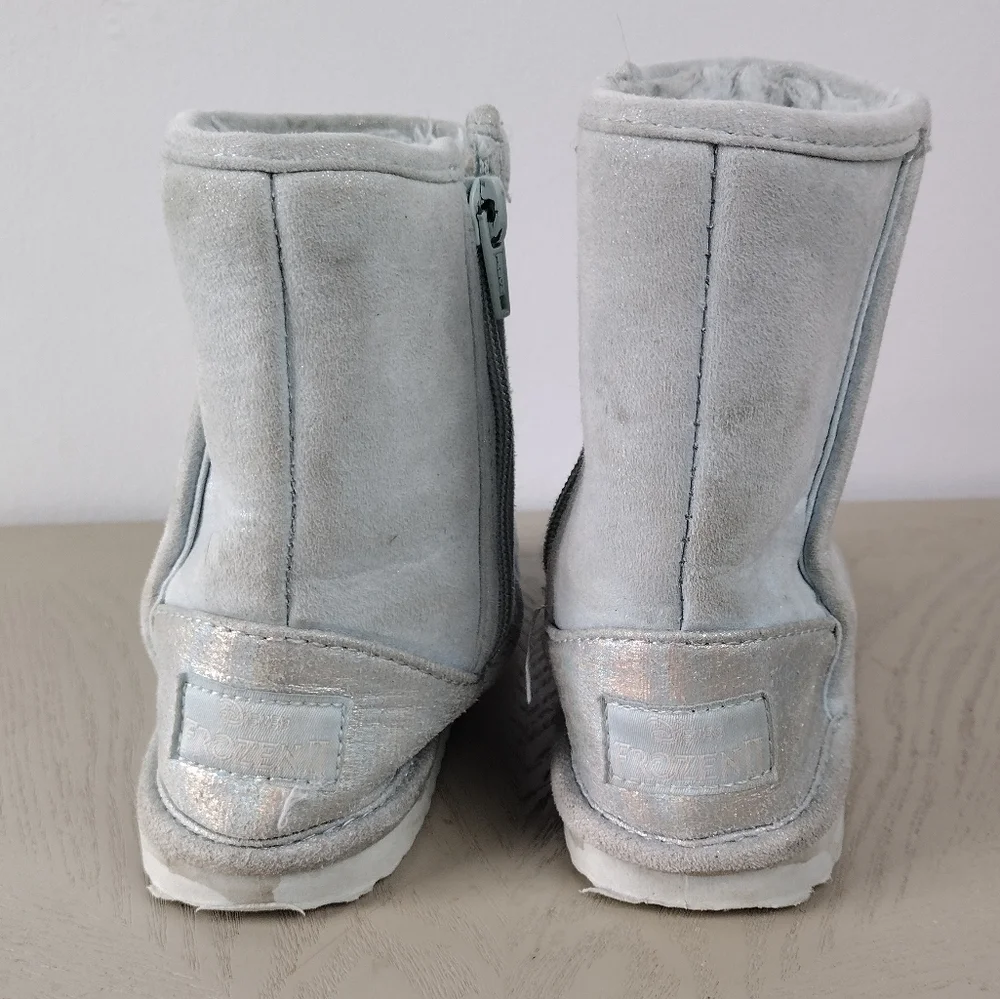 Frozen House Shoes